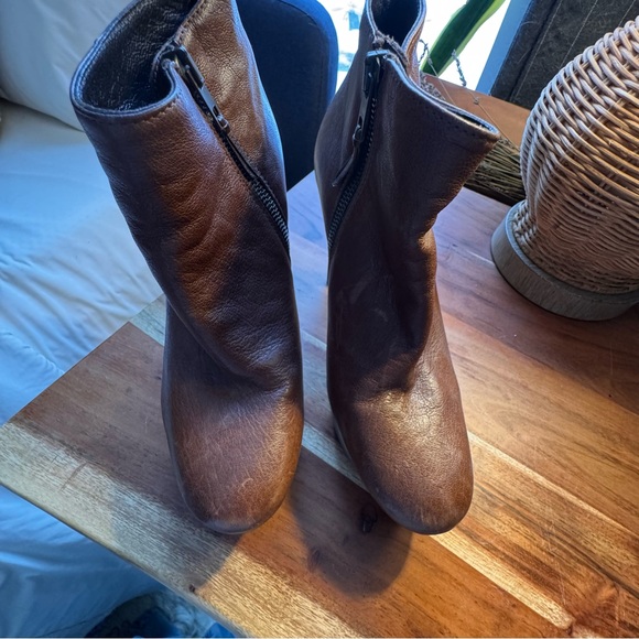 Stuart Weitzman Booties - Picture 3 of 5